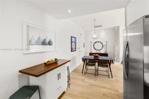 5555 Collins Avenue Miami Beach FL 33140