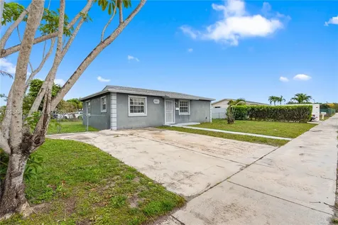 3361 NW 189th Street Miami Gardens FL 33056