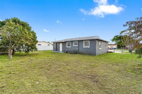 3361 NW 189th Street Miami Gardens FL 33056