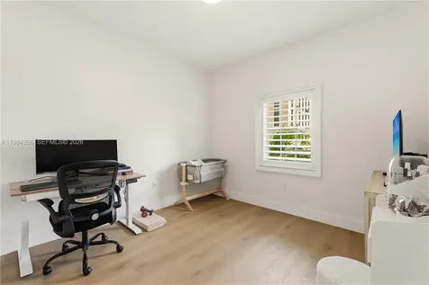 261 Navarre Avenue Coral Gables FL 33134