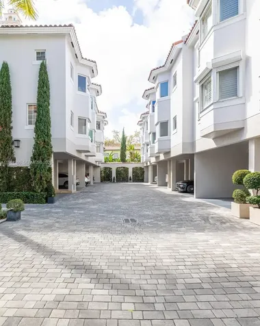 261 Navarre Avenue Coral Gables FL 33134
