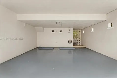 261 Navarre Avenue Coral Gables FL 33134