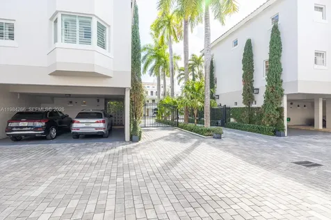 261 Navarre Avenue Coral Gables FL 33134