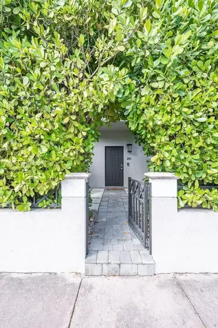 261 Navarre Avenue Coral Gables FL 33134