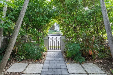 261 Navarre Avenue Coral Gables FL 33134