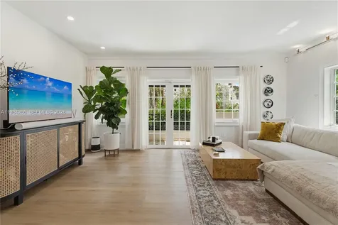 261 Navarre Avenue Coral Gables FL 33134