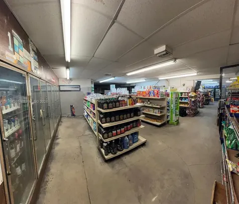 1186 NW 103rd Street Miami FL 33150