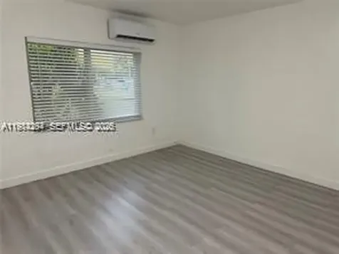 2001 NW Flagler Terrace Miami FL 33125