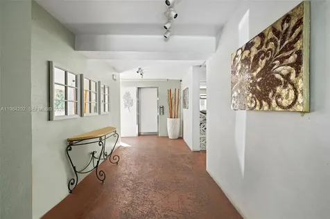 949 Pennsylvania Avenue Miami Beach FL 33139