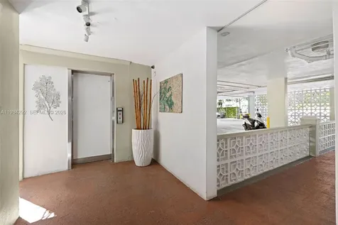 949 Pennsylvania Avenue Miami Beach FL 33139