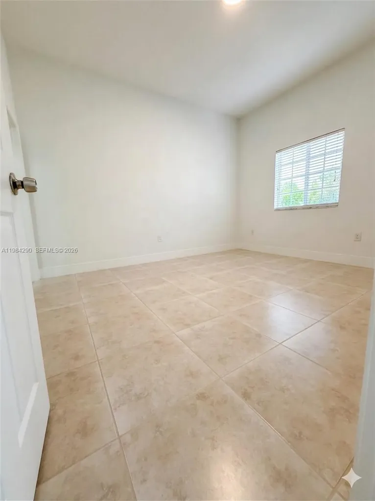 2801 Riverside Drive Coral Springs FL 33065
