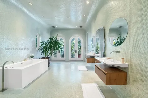 16 Palm Avenue Miami Beach FL 33139