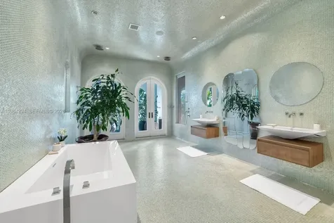 16 Palm Avenue Miami Beach FL 33139