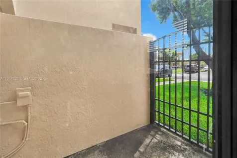 22911 SW 88th Place Cutler Bay FL 33190