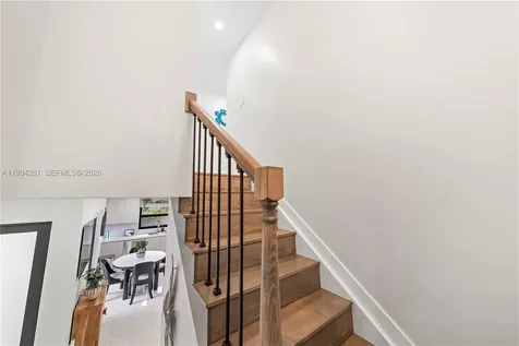 2415 W 67th Place Hialeah FL 33016