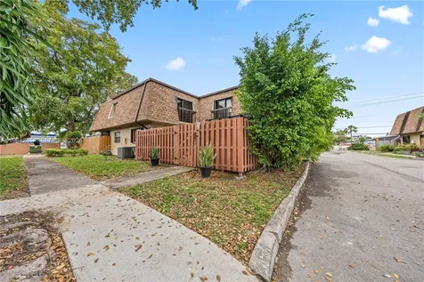 2415 W 67th Place Hialeah FL 33016