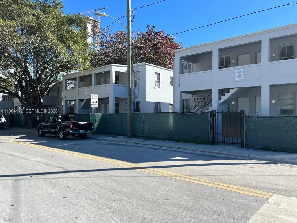 140 NW 13th Street Miami FL 33136