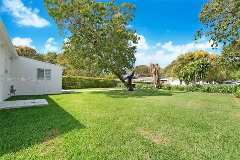 6337 SW 11th Street West Miami FL 33144