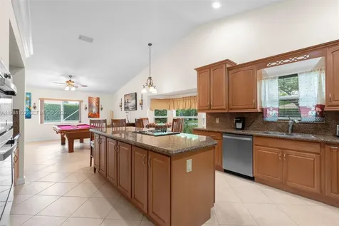 9703 NW 20th Street Coral Springs FL 33071