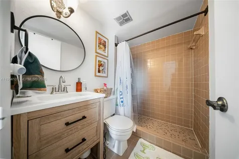 10141 Woodbury Court Pembroke Pines FL 33026
