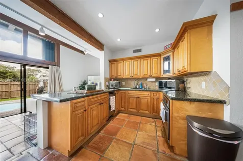 10141 Woodbury Court Pembroke Pines FL 33026