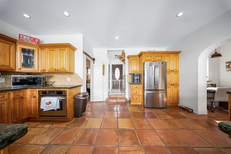 10141 Woodbury Court Pembroke Pines FL 33026
