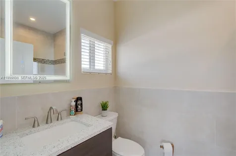 48 S Andros Road Key Largo FL 33037
