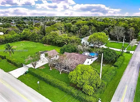 32595 SW 202nd Avenue Homestead FL 33030