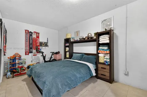 9756 SW 222nd Street Cutler Bay FL 33190