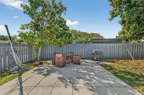 9756 SW 222nd Street Cutler Bay FL 33190