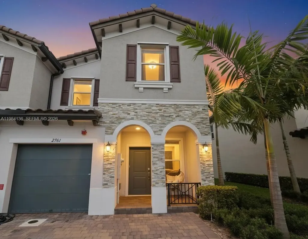 2761 NW 55th Way Lauderhill FL 33313