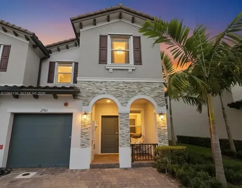 2761 NW 55th Way Lauderhill FL 33313