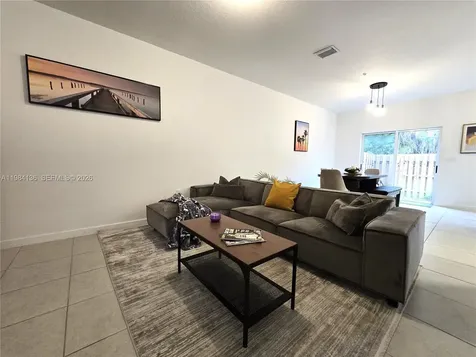2761 NW 55th Way Lauderhill FL 33313