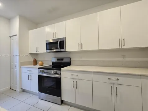 2761 NW 55th Way Lauderhill FL 33313