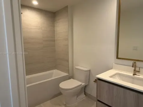 77 SE 5th Street Miami FL 33131