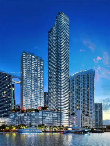 77 SE 5th Street Miami FL 33131