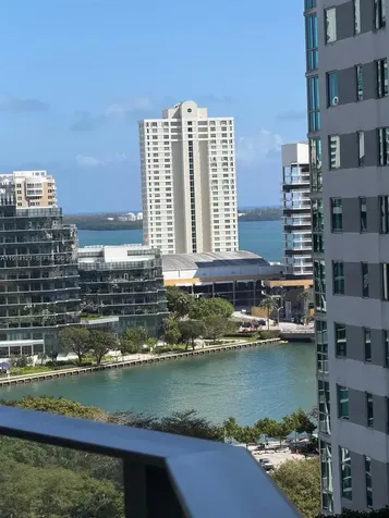 77 SE 5th Street Miami FL 33131
