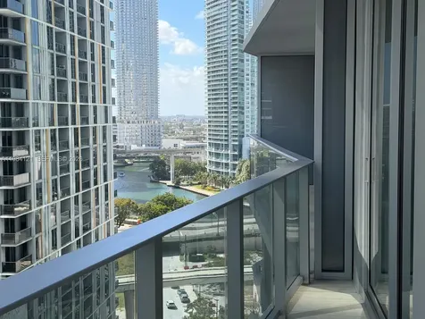 77 SE 5th Street Miami FL 33131