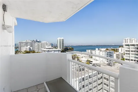 1621 Bay Road Miami Beach FL 33139