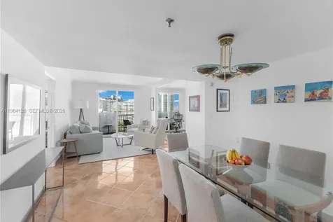 1621 Bay Road Miami Beach FL 33139