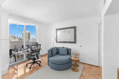 1621 Bay Road Miami Beach FL 33139