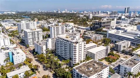1621 Bay Road Miami Beach FL 33139
