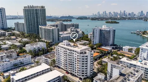 1621 Bay Road Miami Beach FL 33139