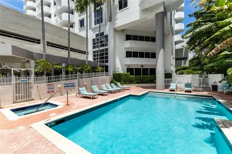 1621 Bay Road Miami Beach FL 33139