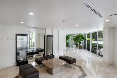 1621 Bay Road Miami Beach FL 33139