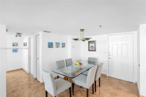1621 Bay Road Miami Beach FL 33139