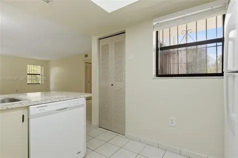 10885 NW 7th Street Miami FL 33172