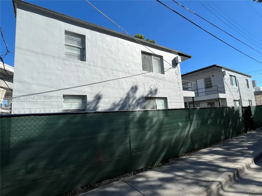 1317 NW 2nd Avenue Miami FL 33136