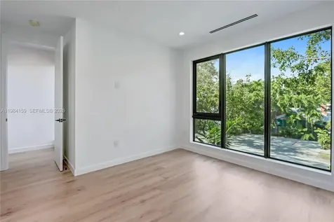 3086 Indiana Street Miami FL 33133