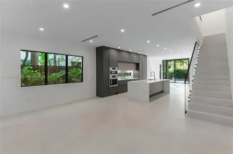 3086 Indiana Street Miami FL 33133